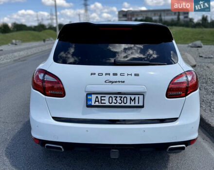 Порше Cayenne 2013 у Дніпро (Дніпропетровську) на Automoto.ua Білий Порше Cayenne, об'ємом двигуна 3 л та пробігом 176 тис. км за 21800 $, фото 3 на Automoto.ua