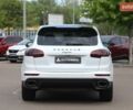 Белый Порше Каен, объемом двигателя 2.97 л и пробегом 150 тыс. км за 26000 $, фото 4 на Automoto.ua