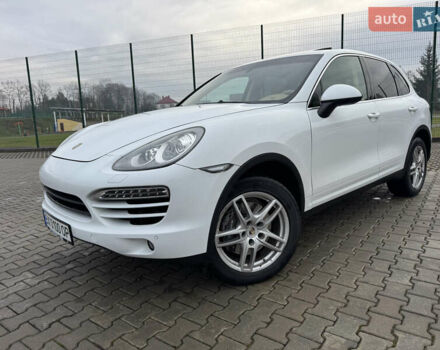 Белый Порше Каен, объемом двигателя 3 л и пробегом 136 тыс. км за 19900 $, фото 7 на Automoto.ua