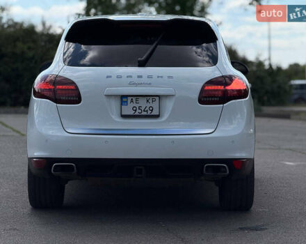 Білий Порше Cayenne, об'ємом двигуна 2.97 л та пробігом 190 тис. км за 24000 $, фото 9 на Automoto.ua