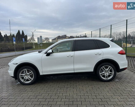 Белый Порше Каен, объемом двигателя 3 л и пробегом 136 тыс. км за 19900 $, фото 19 на Automoto.ua