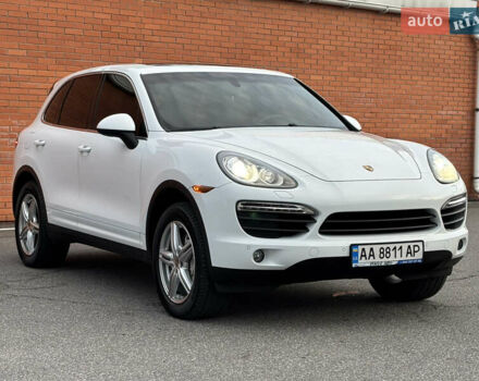 Білий Порше Cayenne, об'ємом двигуна 4.8 л та пробігом 81 тис. км за 20900 $, фото 2 на Automoto.ua