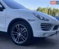 Белый Порше Каен, объемом двигателя 2.97 л и пробегом 308 тыс. км за 20999 $, фото 27 на Automoto.ua