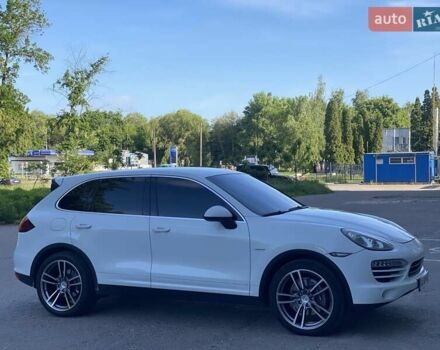Белый Порше Каен, объемом двигателя 2.97 л и пробегом 308 тыс. км за 20999 $, фото 34 на Automoto.ua