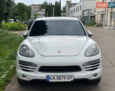 Белый Порше Каен, объемом двигателя 2.97 л и пробегом 308 тыс. км за 20999 $, фото 2 на Automoto.ua