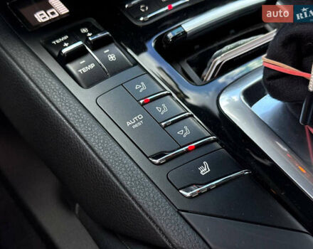 Білий Порше Cayenne, об'ємом двигуна 2.97 л та пробігом 190 тис. км за 24000 $, фото 35 на Automoto.ua