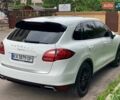 Белый Порше Каен, объемом двигателя 3 л и пробегом 302 тыс. км за 22999 $, фото 5 на Automoto.ua