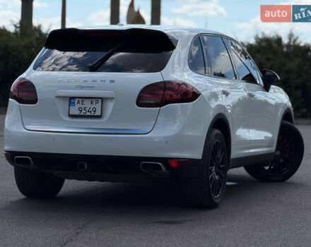 Білий Порше Cayenne, об'ємом двигуна 2.97 л та пробігом 190 тис. км за 24000 $, фото 8 на Automoto.ua
