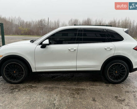 Білий Порше Cayenne, об'ємом двигуна 3.6 л та пробігом 212 тис. км за 20000 $, фото 2 на Automoto.ua