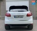 Белый Порше Каен, объемом двигателя 2.97 л и пробегом 308 тыс. км за 20999 $, фото 29 на Automoto.ua