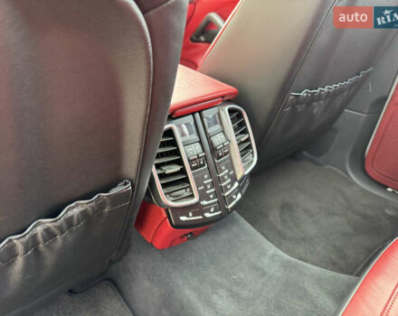 Білий Порше Cayenne, об'ємом двигуна 4.8 л та пробігом 89 тис. км за 28999 $, фото 18 на Automoto.ua