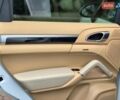 Белый Порше Каен, объемом двигателя 3.6 л и пробегом 150 тыс. км за 20000 $, фото 69 на Automoto.ua