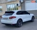 Белый Порше Каен, объемом двигателя 2.97 л и пробегом 308 тыс. км за 20999 $, фото 25 на Automoto.ua