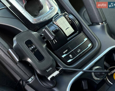 Білий Порше Cayenne, об'ємом двигуна 2.97 л та пробігом 190 тис. км за 24000 $, фото 37 на Automoto.ua