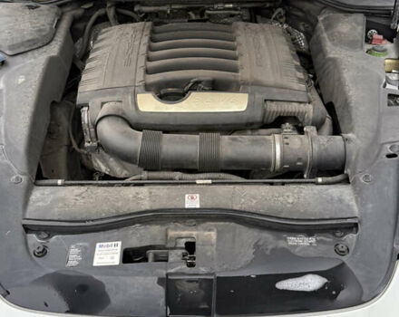 Білий Порше Cayenne, об'ємом двигуна 3.6 л та пробігом 212 тис. км за 20000 $, фото 11 на Automoto.ua