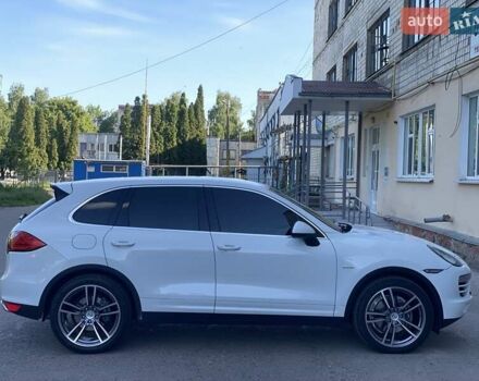 Белый Порше Каен, объемом двигателя 2.97 л и пробегом 308 тыс. км за 20999 $, фото 28 на Automoto.ua