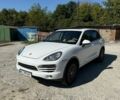 Білий Порше Cayenne, об'ємом двигуна 3 л та пробігом 320 тис. км за 16000 $, фото 1 на Automoto.ua
