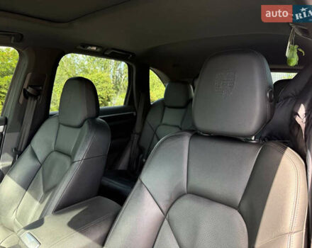 Білий Порше Cayenne, об'ємом двигуна 2.97 л та пробігом 190 тис. км за 24000 $, фото 26 на Automoto.ua