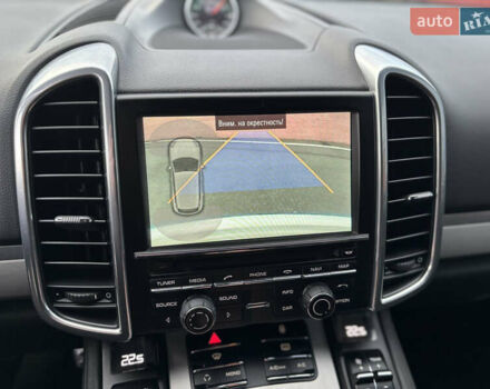 Білий Порше Cayenne, об'ємом двигуна 4.8 л та пробігом 81 тис. км за 20900 $, фото 14 на Automoto.ua