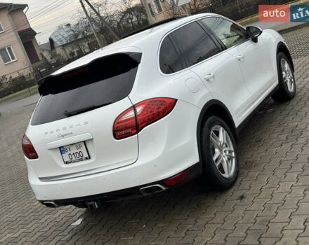 Белый Порше Каен, объемом двигателя 3 л и пробегом 136 тыс. км за 19900 $, фото 25 на Automoto.ua