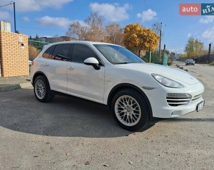 Белый Порше Каен, объемом двигателя 2.97 л и пробегом 194 тыс. км за 31700 $, фото 17 на Automoto.ua