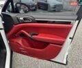 Білий Порше Cayenne, об'ємом двигуна 2.97 л та пробігом 233 тис. км за 24900 $, фото 26 на Automoto.ua