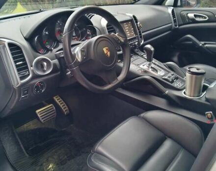 Белый Порше Каен, объемом двигателя 4.81 л и пробегом 62 тыс. км за 34500 $, фото 11 на Automoto.ua