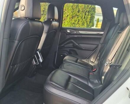 Белый Порше Каен, объемом двигателя 2.97 л и пробегом 194 тыс. км за 31700 $, фото 53 на Automoto.ua