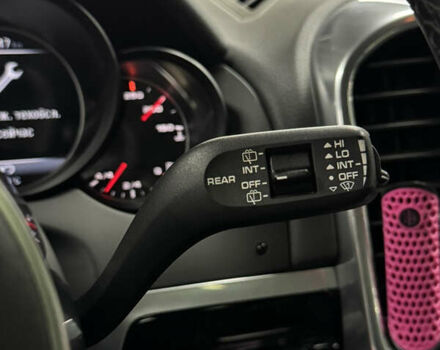 Белый Порше Каен, объемом двигателя 3.6 л и пробегом 130 тыс. км за 27500 $, фото 54 на Automoto.ua