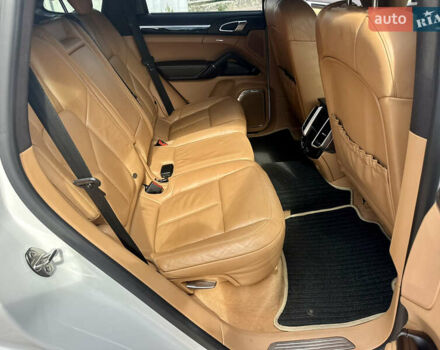 Порше Cayenne 2014 у Христиновке на Automoto.ua Білий Порше Cayenne, об'ємом двигуна 3 л та пробігом 199 тис. км за 26000 $, фото 29 на Automoto.ua