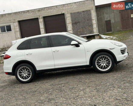 Белый Порше Каен, объемом двигателя 3 л и пробегом 195 тыс. км за 28700 $, фото 45 на Automoto.ua