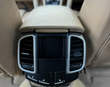 Белый Порше Каен, объемом двигателя 3.6 л и пробегом 190 тыс. км за 23500 $, фото 17 на Automoto.ua