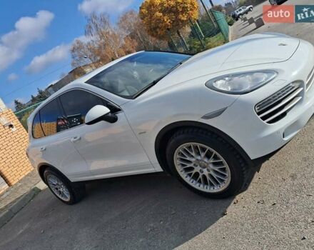 Белый Порше Каен, объемом двигателя 2.97 л и пробегом 194 тыс. км за 31700 $, фото 18 на Automoto.ua