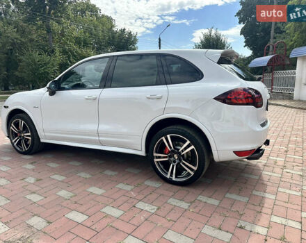 Порше Cayenne 2014 у Христиновке на Automoto.ua Білий Порше Cayenne, об'ємом двигуна 3 л та пробігом 199 тис. км за 26000 $, фото 4 на Automoto.ua