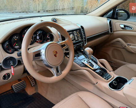 Белый Порше Каен, объемом двигателя 3 л и пробегом 187 тыс. км за 22400 $, фото 44 на Automoto.ua