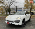 Білий Порше Cayenne, об'ємом двигуна 3 л та пробігом 189 тис. км за 23300 $, фото 2 на Automoto.ua