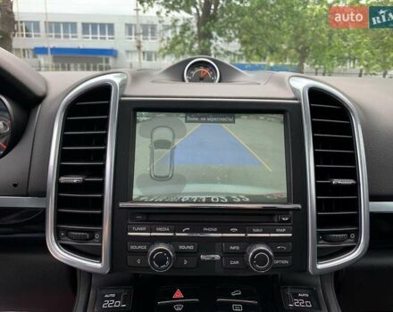 Білий Порше Cayenne, об'ємом двигуна 3 л та пробігом 192 тис. км за 23999 $, фото 36 на Automoto.ua