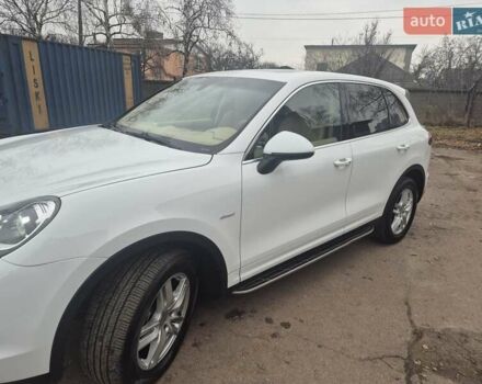 Белый Порше Каен, объемом двигателя 3 л и пробегом 155 тыс. км за 32000 $, фото 8 на Automoto.ua