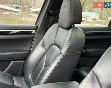 Белый Порше Каен, объемом двигателя 3 л и пробегом 195 тыс. км за 28700 $, фото 15 на Automoto.ua