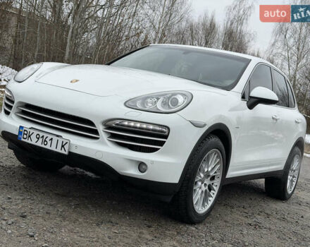 Белый Порше Каен, объемом двигателя 3 л и пробегом 195 тыс. км за 28700 $, фото 38 на Automoto.ua