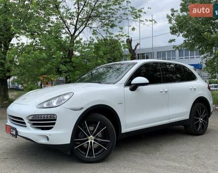 Білий Порше Cayenne, об'ємом двигуна 3 л та пробігом 192 тис. км за 23999 $, фото 5 на Automoto.ua