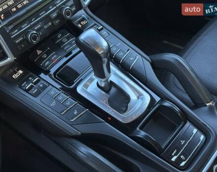 Белый Порше Каен, объемом двигателя 3 л и пробегом 238 тыс. км за 24500 $, фото 27 на Automoto.ua