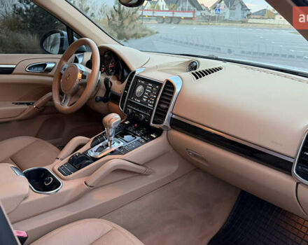 Порше Cayenne 2014 у Луцьку на Automoto.ua Білий Порше Cayenne, об'ємом двигуна 3 л та пробігом 187 тис. км за 22400 $, фото 66 на Automoto.ua