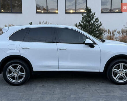 Белый Порше Каен, объемом двигателя 3 л и пробегом 187 тыс. км за 22400 $, фото 16 на Automoto.ua