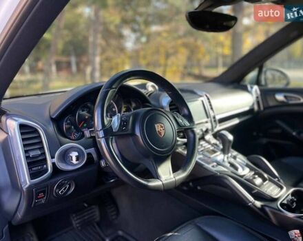 Белый Порше Каен, объемом двигателя 3 л и пробегом 150 тыс. км за 21999 $, фото 15 на Automoto.ua