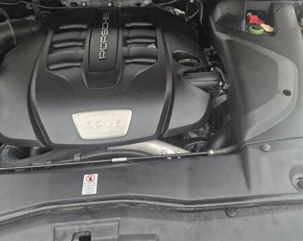 Белый Порше Каен, объемом двигателя 3 л и пробегом 155 тыс. км за 32000 $, фото 41 на Automoto.ua