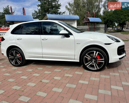 Порше Cayenne 2014 у Христиновке на Automoto.ua Білий Порше Cayenne, об'ємом двигуна 3 л та пробігом 199 тис. км за 26000 $, фото 2 на Automoto.ua