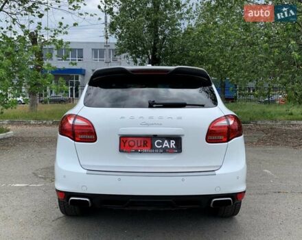 Білий Порше Cayenne, об'ємом двигуна 3 л та пробігом 192 тис. км за 23999 $, фото 18 на Automoto.ua