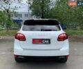 Білий Порше Cayenne, об'ємом двигуна 3 л та пробігом 192 тис. км за 23999 $, фото 18 на Automoto.ua
