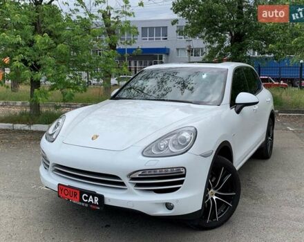 Білий Порше Cayenne, об'ємом двигуна 3 л та пробігом 192 тис. км за 23999 $, фото 6 на Automoto.ua